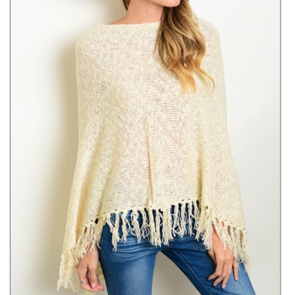 ❤️2 LEFT NEW Beige Poncho With Fringe - Picture 2 of 3
